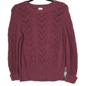 Burgundy round neck knitted sweater vertical patterns size Medium rolled cuffs